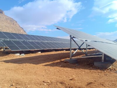 افتتاح ۱۸۵ مگاوات نیروگاه خورشیدی در استان مرکزی با حضور وزیر نیرو