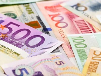 بازار ارز امروز با افت دلار توافقی و نوسان محدود درهم و یورو همراه شد