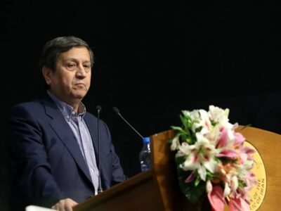 همتی: شرکتهای بیمه باید توانگری و خدماترسانی به مردم را افزایش دهند