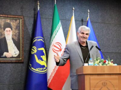 دانشگاه جامع علمی‌کاربردی فارغ‌التحصیلانی توانمند و برخوردار از علم نافع تربیت می‌کند