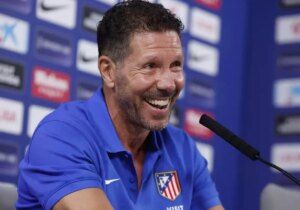 سیمئونه: برای شکست بارسا باید نفس خط حمله‌شان را گرفت