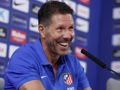 سیمئونه: برای شکست بارسا باید نفس خط حمله‌شان را گرفت