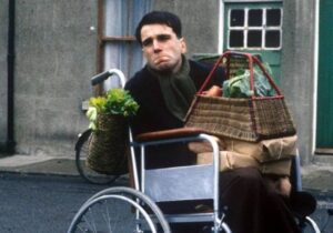 پخش «پای چپ من» به مناسبت روز جهانی معلولان