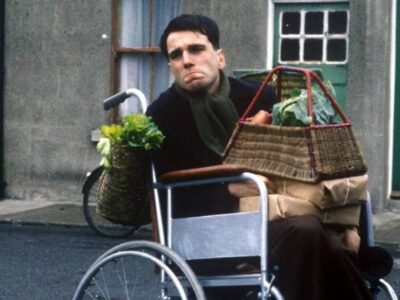 پخش «پای چپ من» به مناسبت روز جهانی معلولان