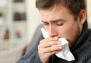 سرماخوردگی ممکن است خطر ابتلا به کووید-۱۹ را کاهش دهد
