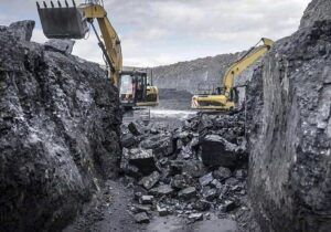 واگذاری پروانههای معدنی باید مطابق قانون و با شفافیت کامل انجام شود