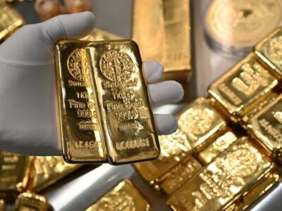 اونس طلا پس از افت یک‌درصدی در معاملات چهارشنبه بدون تغییر ماند