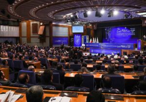 همایش حقوق ملت و آزادی‌های مشروع در منظومه فکری آیت‌الله العظمی خامنه‌ای برگزار شد