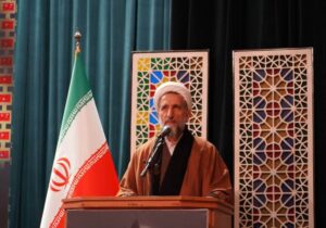 نماینده ولیفقیه در استان قزوین: شهدا مایه افتخار مادران و همسران شهداست