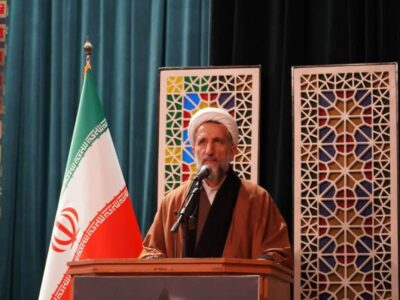 نماینده ولیفقیه در استان قزوین: شهدا مایه افتخار مادران و همسران شهداست