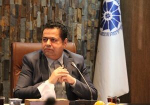 پیرموذن: مسدود شدن کارتهای بازرگانی به صلاح مملکت نیست