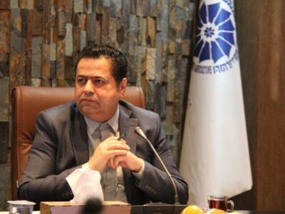 پیرموذن: مسدود شدن کارتهای بازرگانی به صلاح مملکت نیست