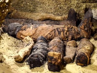 کشف مقبره‌ ای مربوط به مصر باستان با ۵۰ مومیایی