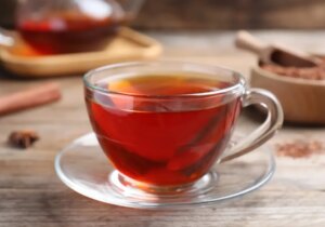 نوشیدن چای چه تاثیری روی جذب آهن می‌گذارد؟