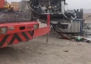 یک کشته در واژگونی تریلی در پایانه مرزی ماهیرود شهرستان سربیشه