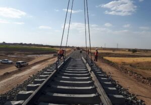 بازدید وزیر راه و شهرسازی از عملیات احداث خط دوم راه آهن زنجان به قزوین