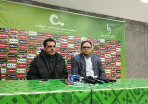 مربی شمسآذر: برای کسب پیروزی و نمایش فوتبال تماشاگرپسند به خرمآباد آمدهایم