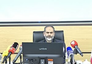 تأکید نماینده کرج بر حمایت از معیشت مردم و مخالفت با افزایش قیمت بنزین