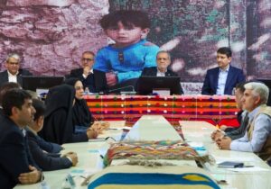 مشاهده حضور بچه‌ها و مردم در ساخت مدرسه قلباً انسان را خوشحال می‌کند