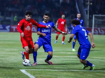 دیدار تیم های فوتبال تراکتور – استقلال خوزستان