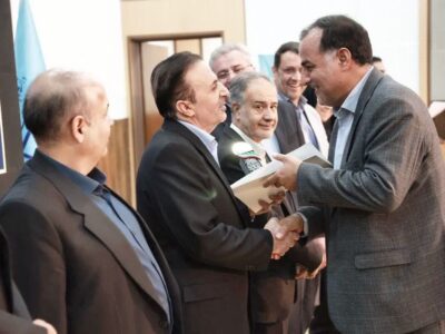 معرفی شهردار محمدیه به عنوان شهردار برگزیده پژوهشمحور استان قزوین