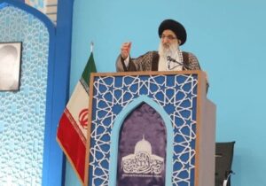 دانشجویان پیش‌قراول مبارزه با استکبار جهانی‌اند