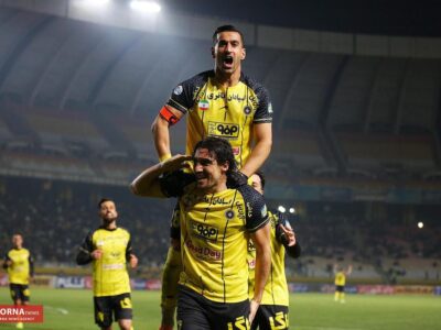 دیدار تیم های  فوتبال سپاهان-فجرسپاسی