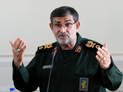 دریادار تنگسیری: در رزمایش اخیر، موشکی با برد بیش از طول خلیج فارس شلیک شد/ برای جنگ در دریا آماده‌ایم