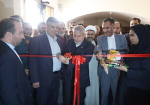 گشایش نمایشگاه توانمندی‌های اقتصادی استان مرکزی در خمین