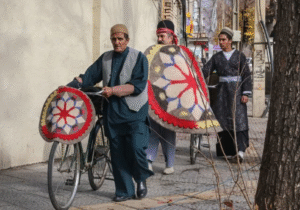 کارناوال جشنواره ملی نمد در شهرکرد به حرکت درآمد