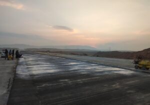 راه سازی در دل کویر