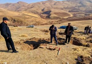 انجام اقدامات اضطراری برای ساماندهی محوطه گورستان دوره اشکانی در مهاباد