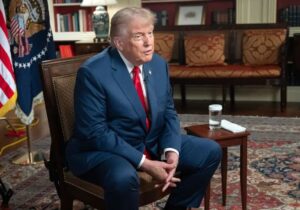 سیانان: ترامپ، ایرانیهای بیشتری را به کشورشان بازمیگرداند