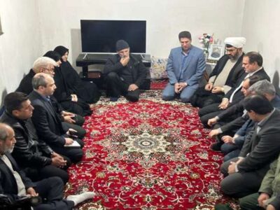 رئیس سازمان بازرسی کل کشور با خانواده شهید حمید مهری دیدار کرد