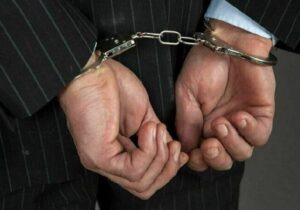 دستگیری ۲ مجرم سابقهدار در سنندج