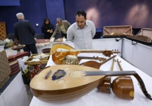 ۳۳ اثر از هنرمندان صنعتگر کردستان موفق به دریافت مهر اصالت شد