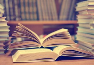 سقوط تیراژ کتابهای فارسی؛ صنعت نشر زیر سایه تورم