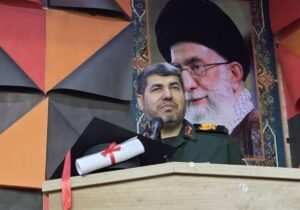 دانشجویان باید نظرات و نقدهای خود را درباره مسائل استان بوشهر مطرح کنند