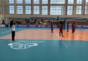 والیبال قهرمانی دانشآموزان جهان/دختران ایران یقه بلغارستان را هم گرفتند