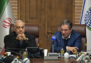 شتاببخشی به پروژههای ریلی و جادهای اولویت اصلی دولت در آذربایجانغربی