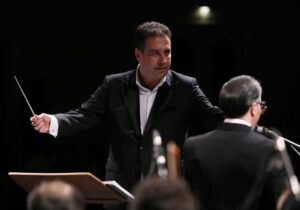 ارکستر چکاوک با آثار پازوکی به صحنه میرود