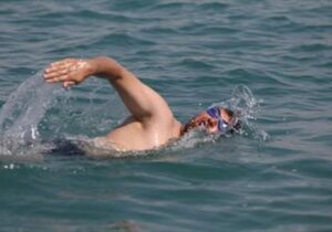 کسب مدال برنز شناگر بوشهری در مسابقات آبهای آزاد کشور