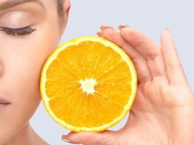 کدام ویتامینها برای پوست ضروریاند؟ راهنمای تغذیهای برای پوستی سالم