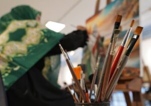 رویداد «باهنران» برگزار شد؛ طرح عشق و تعهد روی بوم!