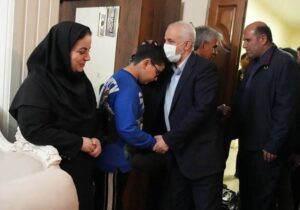 نقش الهام‌بخش خانواده‌های شهدا در تحکیم ارزش‌های انقلاب