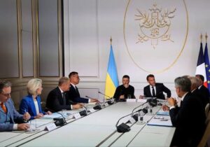 تردید سیاسی بر سر انتقال دارایی‌های روسیه به اوکراین ادامه دارد/ صف‌آرایی اروپا برای حمایت از زلنسکی