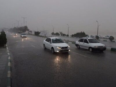 رانندگی با سرعت مطمئنه در بارشهای پاییزی الزامی است