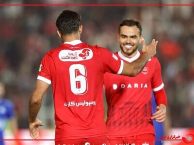 گل اول پرسپولیس توسط اورونوف در دقیقه ۴۵+۳
