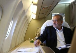 سفر پزشکیان به قزاقستان و ترکمنستان زمینه ساز تشکیل یک شبکه حمل ونقل جهانی است