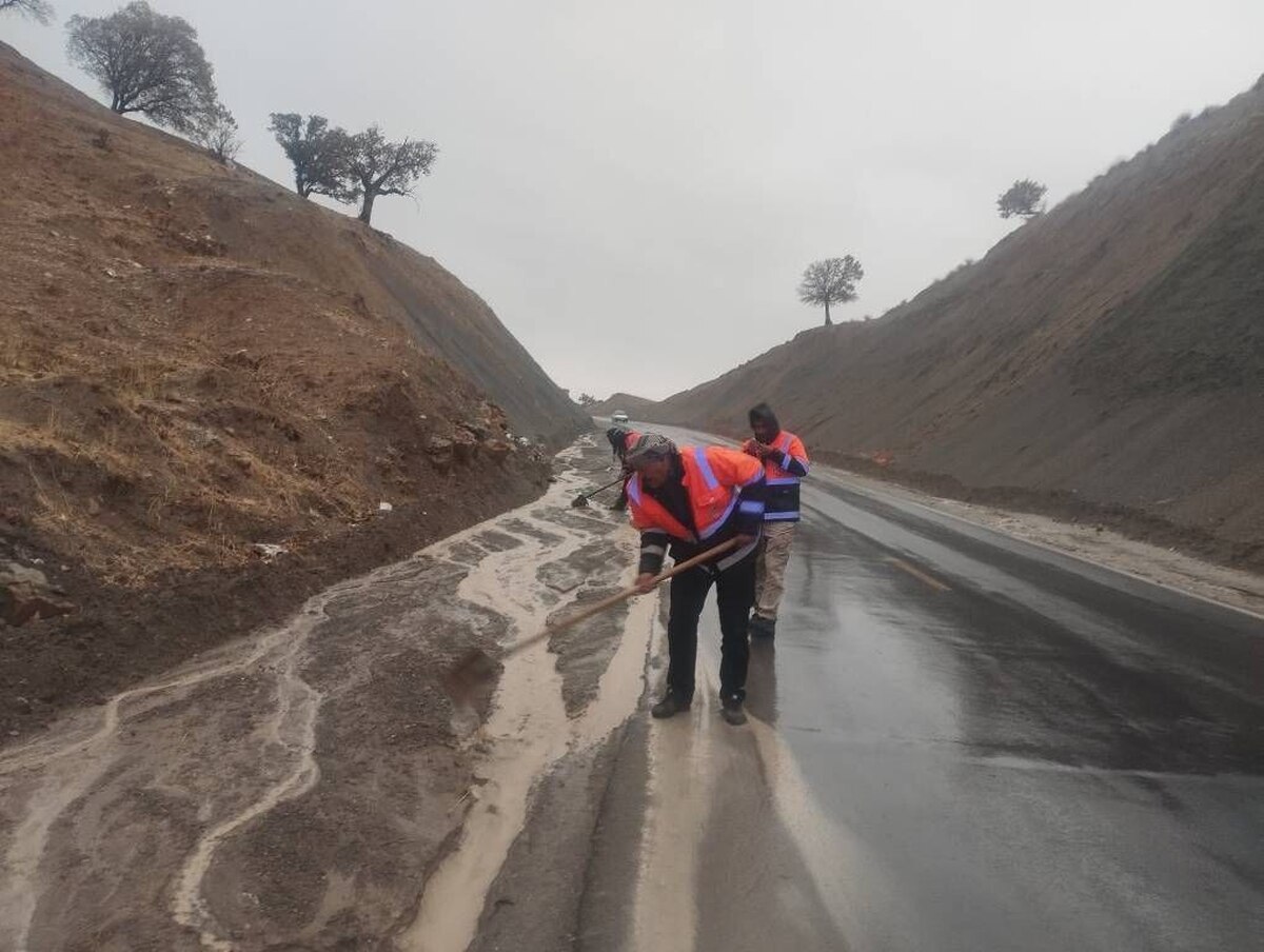 تمام محورهای ایلام علیرغم بارشهای اخیر باز و قابل تردد است تمام محورهای ایلام علیرغم بارشهای اخیر باز و قابل تردد است